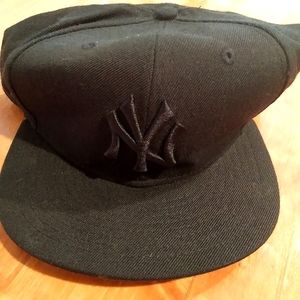 59thirty NY YANKEES black on black 7-5/8